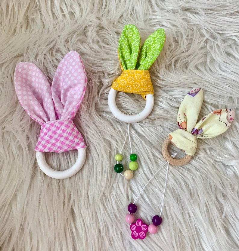 Embroidery file crackling ears gripping toy in the hoop rod rattle / rabbit ears / birth, baby, baptism machine embroidery 920 teething ring image 7