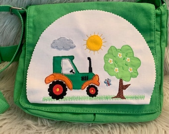 Stickdatei Doodle, Traktor Taschenmotiv, Kindergartentasche, Rucksack Set 860  Maschinenstickerei Bauernhof, Fahrzeug