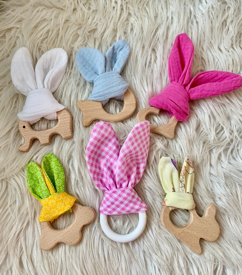 Embroidery file crackling ears gripping toy in the hoop rod rattle / rabbit ears / birth, baby, baptism machine embroidery 920 teething ring image 2