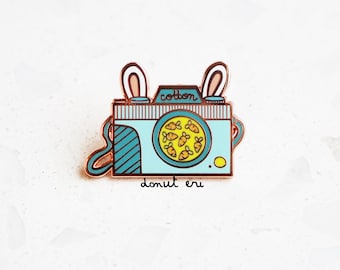 EXO Suho Baumwolle Kamera Emaille Pin *FINAL SALE*