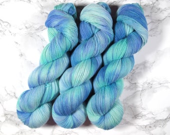 hand dyed Merino Lace yarn, 100g, 800m , indie dyed yarn, superwash merino, single ply