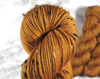 hand dyed Merino Tweed Yarn, 100g, 212m, indie dyed yarn, Merino DK, Double Knit yarn, base price 190EUR/kg