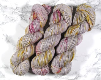 hand dyed merino yarn, 100g, 225m, indie dyed yarn, merino dk weight, base price 170EUR/kg