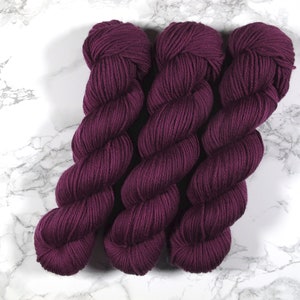 hand dyed merino yarn, 100g 225m, indie dyed yarn, merino dk weight, base price 170EUR/kg image 3