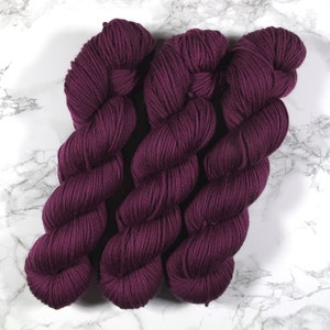 hand dyed merino yarn, 100g 225m, indie dyed yarn, merino dk weight, base price 170EUR/kg image 4