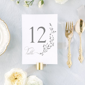 THE AURÉLIE, Numero di tavolo moderno, Numero di tavolo di nozze stampato, Carta numero di tavolo, Segno di matrimonio, Segno di numero di tavolo, Numero di tavolo minimalista