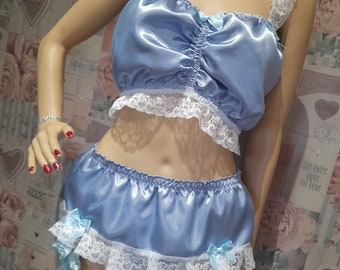 Crossdresser kit, silicone forms, bras, panties, garter belt - MrBra h