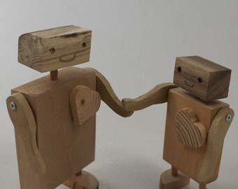 Holz-Roboter,,Kunstobjekt Holz, Skulptur Holz, Dekoholz, Holzkunst, Tischdeko,Holzdeko, Holzskulptur, Geschenk, Herz, Geschenk für Verliebte