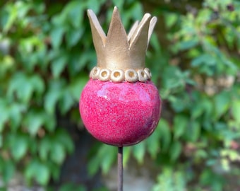 Ceramic garden stake with crown - garden decoration - garden