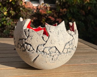 BOWL - ceramic - wine red - star design - 19 cm - Christmas decoration