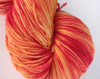 Merino Hightwist, Sockenwolle, 4-fädig, 100g,  ORANGE ROT, handgefärbt