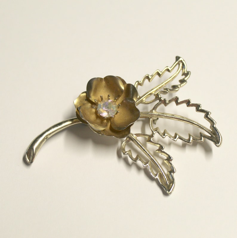 Vintage brooch image 1