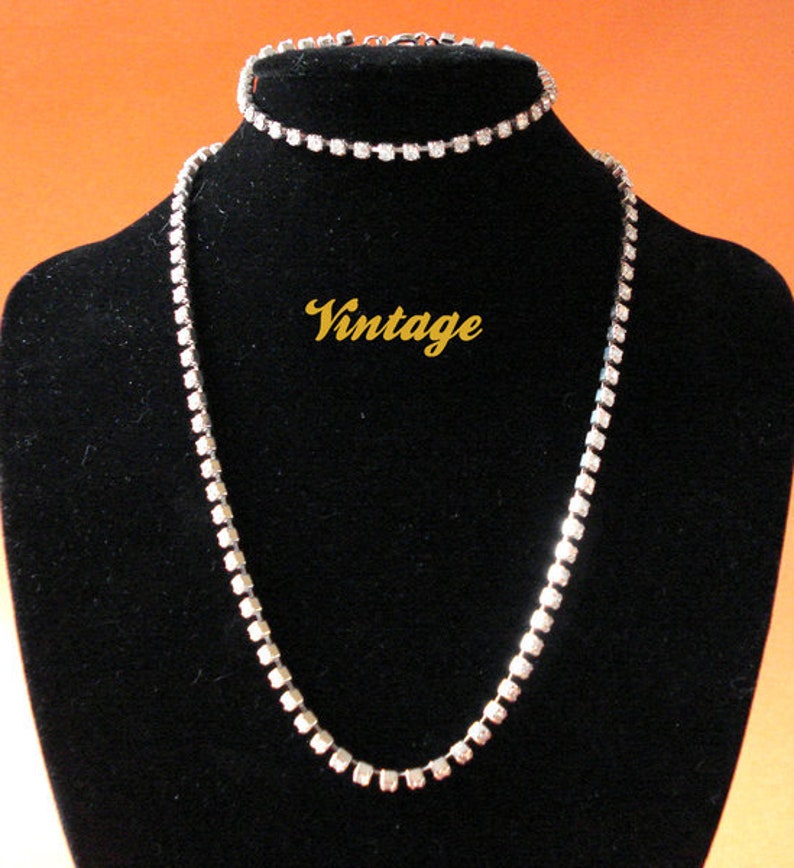 Vtg Gold Necklace And Bracelet 1980 image 2