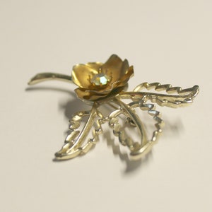 Vintage brooch image 2