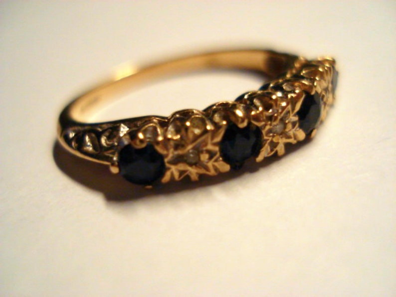 Antique Ring 9 Ct. or avec saphirs et diamants image 5