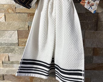 Tie-On Hanging Dish Towel: Decorative Bow Kitchen Decor
