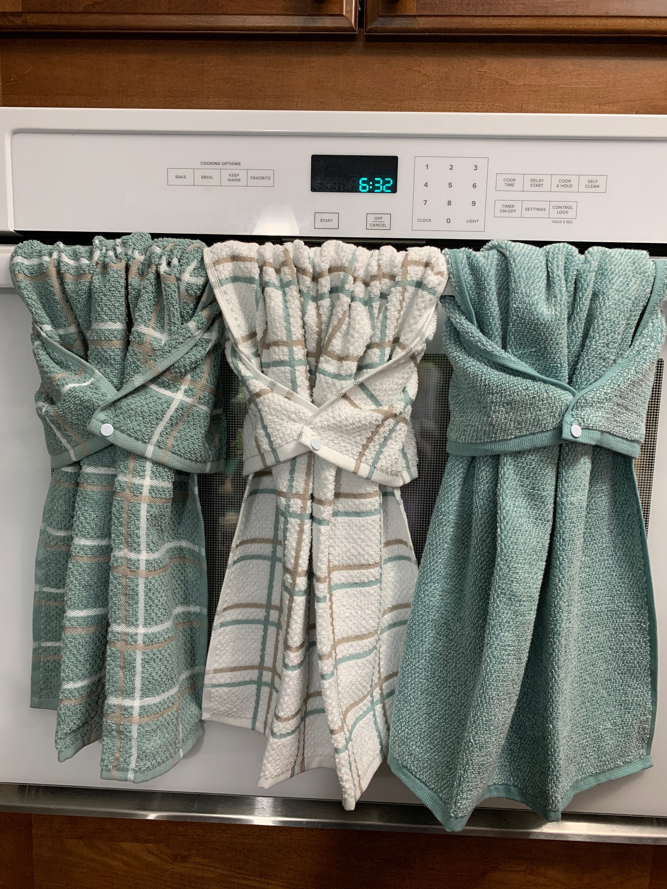 Snappy Dish Towel, 3 Piece Set of Dish Towels, Oven Towel, Towel