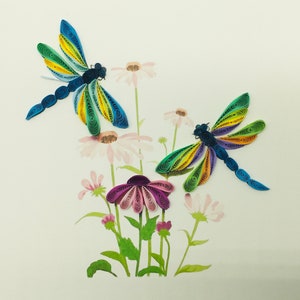 Libellules et fleurs, carte Quilling