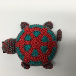 Crochet tape measure turtle motif, tape measure turtle, crochet keychain, cute gift for children and creative people Muster 15