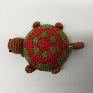Crochet tape measure turtle motif, tape measure turtle, crochet keychain, cute gift for children and creative people Muster 17