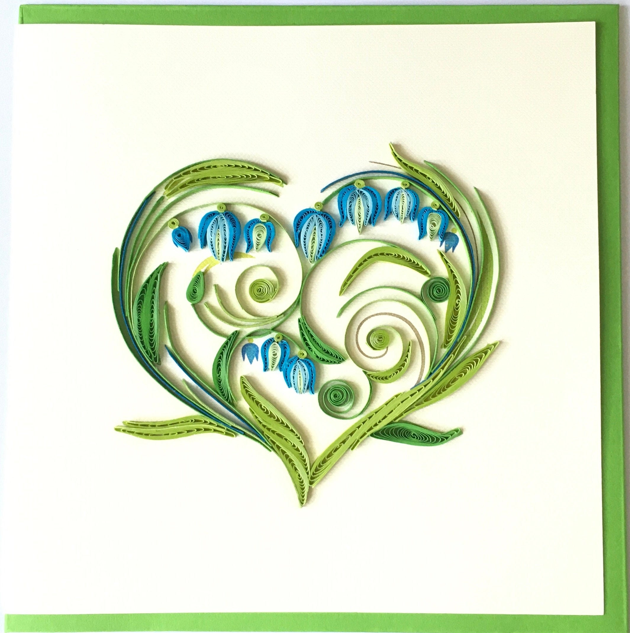 Blumen in Herzform, Quilling-Karte, Geschenk für Valentinstag, Valentinstag Karte, Muttertagskarte, Liebe, Hochzeit, grüne Hochzeitskarte