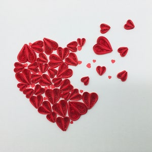 Corazones en forma de corazón, tarjeta quilling, tarjeta quilling