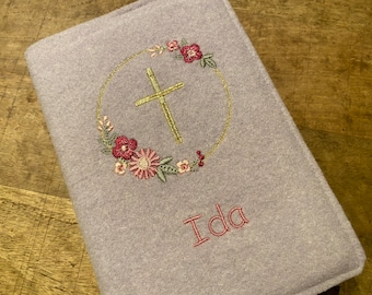 Praise to God cover made of felt - flower wreath, cross - felt cover, cover for praise to God for communion