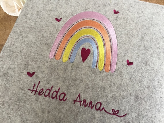Photo album Baby - rainbow pastel, baby album personalized, felt cover embroidered, hearts