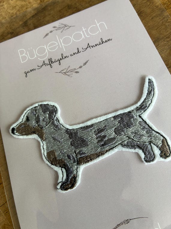 Iron-on Dachshund Patch, Embroidered Patch for Children & Adults, Patch for Dog Lovers, Iron-on Dachshund Design