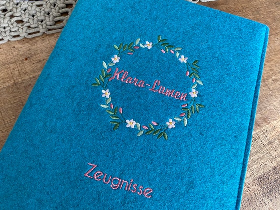 Certificate folder for girls - flower wreath - made of wool felt, folder for certificates, document folder, gift for school enrollment, flowers, turquoise
