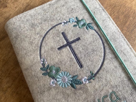 Hymn book cover made of felt - flower wreath, cross - felt cover, cover for hymn book for communion