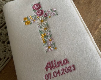 Gotteslob-Hülle aus Wollfilz  - Florales Kreuz -  Blumenkreuz, Blütenkreuz, Gotteslobhülle Mädchen