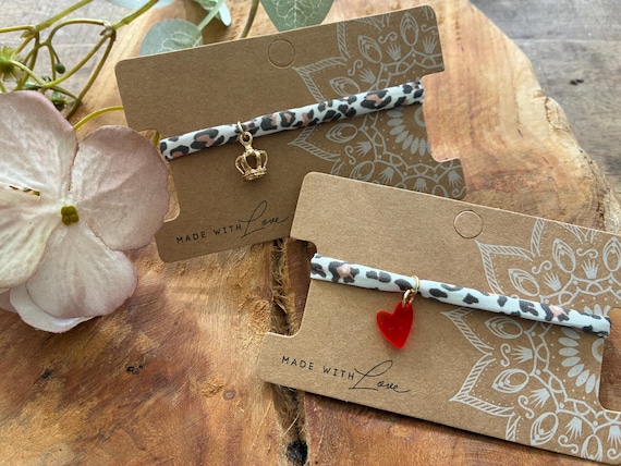 Handmade leopard print bracelet | Friendship bracelet | Elastic cord with leopard print | Gift for loved ones | Pendant of your choice