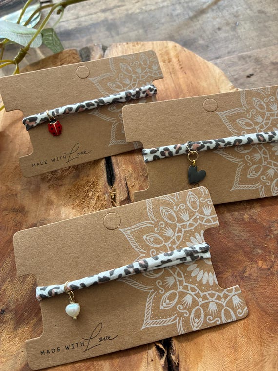 Handmade leopard print bracelet | Friendship bracelet | Ibiza bracelet | Gift for loved ones | Pendant of your choice