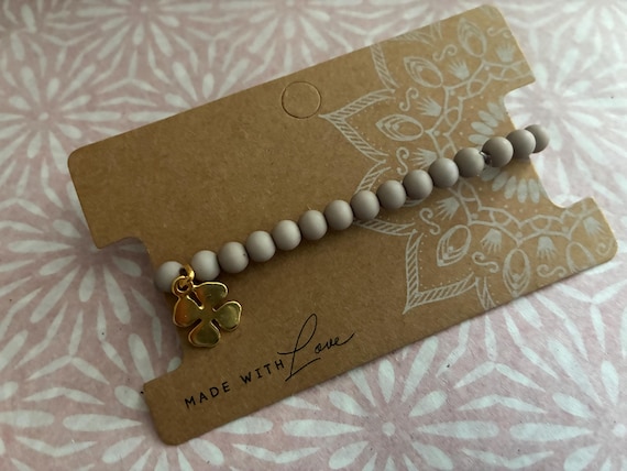 Personalized beaded bracelet / Initial bracelet / Bracelet with charm / Customizable friendship bracelet