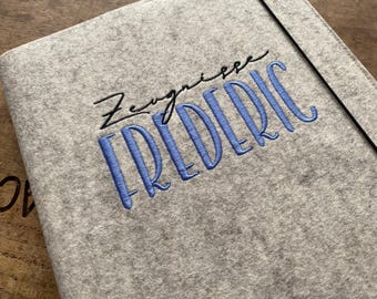 Certificate folder including name - made of wool felt - free choice of color - folder for certificates, document folder, felt cover, gift for starting school