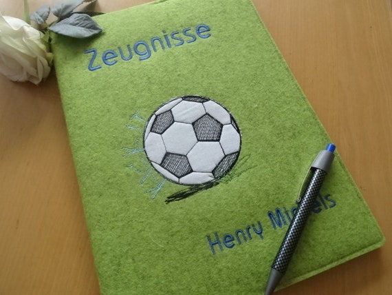 Certificate folder "Kick it" - felt cover, certificate folder, wool felt, football, document folder