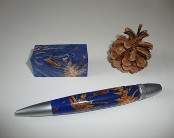 Stylo à bille pomme de pin/résine moulée