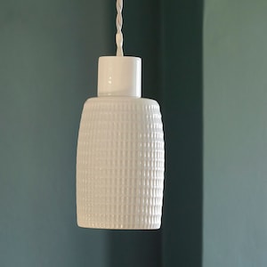 Fancy Waffle Ceramic Pendant Light