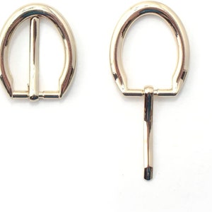 No.33347 A Pair of Gold Tone Oval Metal Buckles for Shoes, Bags, Belt - 32 x 28 mm, Fits 15 mm Strap