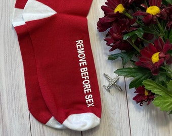Remove before sex!, Funny socks, Socks for flight attendants, Socks for pilot, Gift for pilot, Best Pilot Gift, Gift for flight attendant