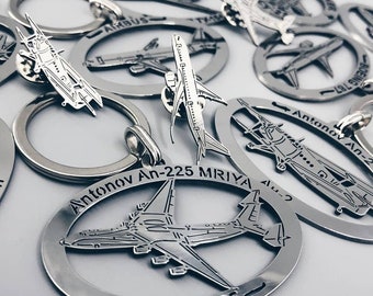 Metal Keychain Antonov,  An-225, An-124, AN-2, Gift for pilot, Keychain with plane, Keychain with airplane Best Pilot Gift Antonov Souvenirs