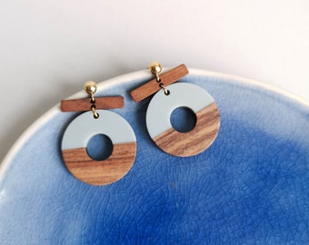 Boucles d'oreilles rondes en bois avec déclaration 925 *GRIS* - Bois et résine - Cadeaux pour elle