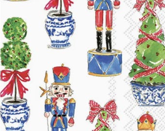 Paper Guest Towels Nutcrackers and Topiary Christmas Set/16