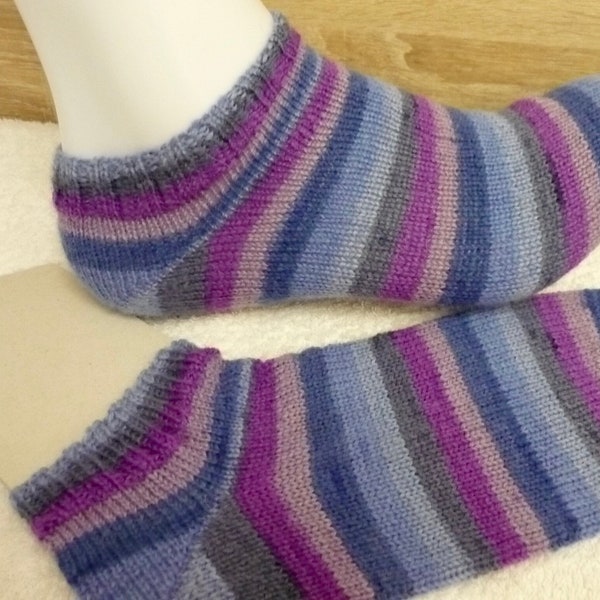 HANDGESTRICKTE SNEAKERSOCKEN:Strümpfe und Socken,Freizeitstrümpfe,Sommersocken,Füßlinge,Damensocken,Herrensocken,Kurzsocken,Bettsocken,bunt