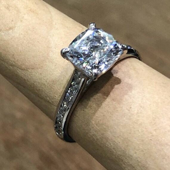 Unique Design Cushion Shape 925 Sterling Silver 3.50Ct Solitaire Engagement Ring