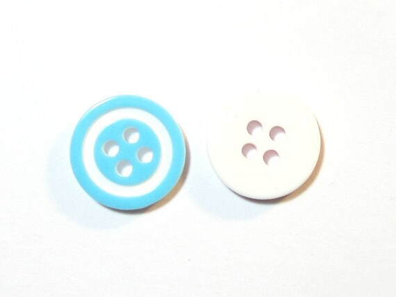 10 Blue /& White Resin Buttons Candy Stripe 13mm
