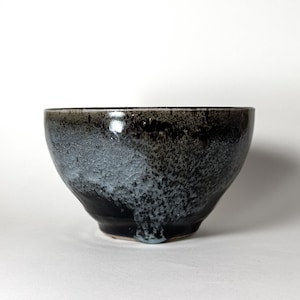 Cuenco de celadón burbujeante y temmoku - Cuencos de cerámica hechos a mano - Cuencos para servir - Cuenco de cerámica hecho a mano - Cuenco de cerámica mediano - Cerámica de alta cocción