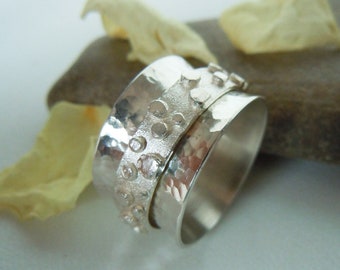 Wide rotating ring 925 silver with dots, hammer blow, organic unique jewelry, ring size 59, gift for her, unique piece