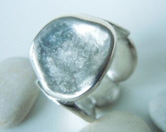 Disc ring modeled from 925 silver round, irregular, organic unique jewelry - ready to ship - gift for her, ring size 58